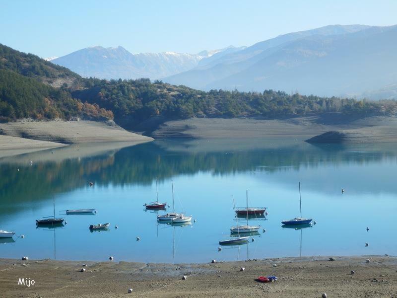 Au Paradis Des Grillons Espinasses Bagian luar foto